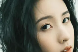 陈都灵，清纯唯美的校园女神，俏丽精致的容颜，少女气息爆棚图片