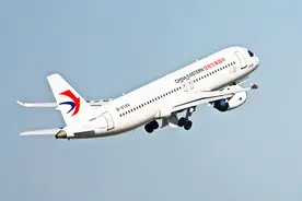 东航首架C919的发动机反推发生故障，飞往合肥的验证飞行取消图片