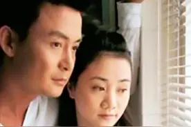 著名演员邢岷山：娶小6岁青梅竹马为妻，结婚26年生一子恩爱如初图片