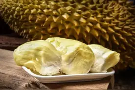 我国每年花上亿元进口榴莲，榴莲那么贵，为何我国不能自己种植？图片