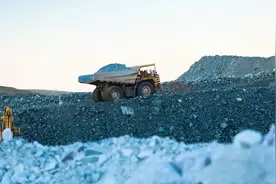 中国并不缺锂，为何放着不开采，反而大量从澳大利亚进口？图片