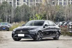 首批奔驰E350正式到店，2.0T+9AT+四驱，运动感不输宝马5系图片