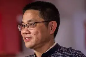 北大"屠夫"：3年赚11亿，建258套别墅送乡亲，如今却死也不敢回家图片