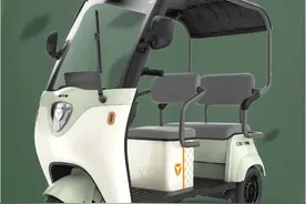 雅迪推出新一代电动小三轮C16，自带车篷，还有多项核心科技加持图片