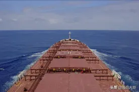 运30万吨大豆德国卸货，船员因喝酒掉海里，搜救全程40分钟，惊险图片
