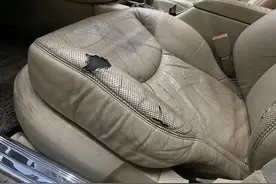 从“报废厂”拉回一辆2003年的「蝴蝶奔」，重造翻新，起死回生图片