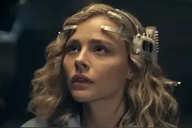 2集就冲上热播第一，2022年底了，科幻剧又出“王炸”了？图片