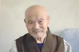 五台山没人敢上的悬崖，60岁老和尚住山洞12年，上去吓得腿软图片