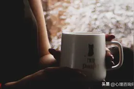 45-55岁的女人有三道坎，不想身心疲惫，掌握四项心理技能图片