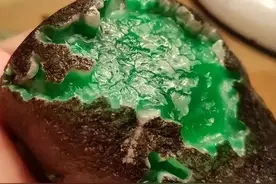 云南首富赵兴龙，靠赌石狂赚70亿身家，为何如今破产负债近百亿图片