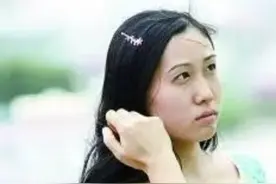 14岁登央视、22岁生三娃被抛弃，悲惨人生背后，是残酷的原生家庭图片