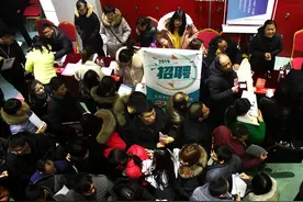 女子咨询VIP助理秘书岗位，月薪5至8万，被告知需要陪睡图片