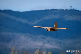 澳大利亚给乌克兰的纸飞机参战，廉价高效难拦截，给我们提了个醒图片