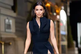 爆火美剧女主伊娃近照美翻！43岁三婚高龄产子，逆袭人生图片