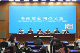 2021年海南省新冠肺炎疫情防控工作情况通报新闻发布会图片