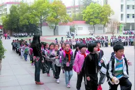 寒假倒计时！江苏省大学、中小学放假时间将提前，家长忧心忡忡图片