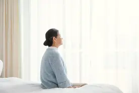 一位58岁刘阿姨的心酸：我的晚年，裹挟着孝顺的痛图片