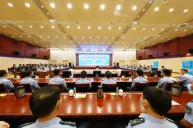 空降兵部队隆重举行军地教育协作签约暨揭牌仪式！图片