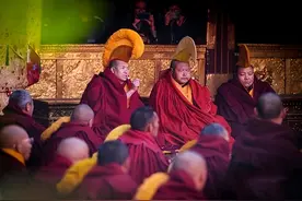 “达赖”与“班禅”究竟是什么关系？二者谁的地位更高？图片