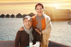 老人再婚仅半年就散伙了，大爷：她太过分，大妈：这是你该做的图片