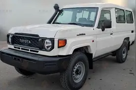 2024年的丰田兰德酷路泽LC78引入了4.0汽油自动挡版本图片