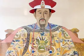 康熙临终前，为啥点名隆科多陪葬？雍正继位后才知父亲高明图片