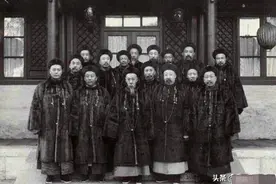 溥仪退位时，大清朝的12名铁帽子王的态度如何？图片