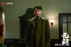 《无间》热播，最火的不是靳东，而是这个女配角图片