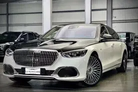 奔驰迈巴赫S680雨刷器被偷事件图片