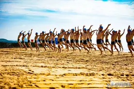 海滩上，体能训练怎么搞？图片