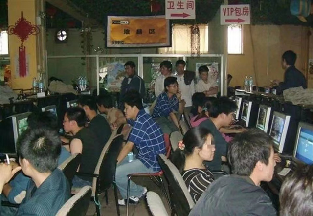 蒸发300亿！“渣渣辉”捧红的公司，被天才创始人坑惨了
