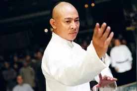 60岁李连杰近照曝光，脸部浮肿，面相凶狠，回国捞金又被骂惨图片