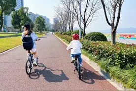 4岁前不建议让娃做这2种运动！对生长发育没好处，还伤积极性图片