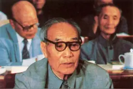 国军中将滞留香港艰苦度日，周总理亲自过问要其返陆，官至副国级图片