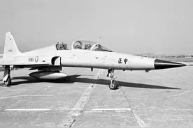 黄植诚飞奔大陆带来的F-5F，对大陆有什么用？图片