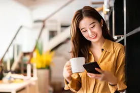 手机号码被拉黑了，发短信对方还能收到吗？图片