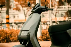 近2.1W的电动摩托车，体验如何？九号E200P MK2测评图片