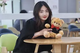 香港姑娘从华理毕业 选择到西部去图片