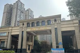 车位认购两年难过户还被查封 成都佳兆业君汇上品业主直呼“太坑了”图片