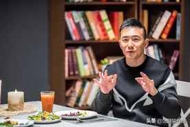 直播两小时赚20万，一天涨粉1000万，刘畊宏爆火靠的不只是健身图片