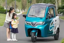 2款电动三轮车，4000元起，最远能跑240公里，接娃代步两周一充电图片