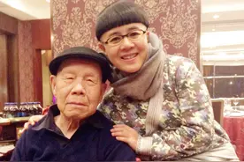 “金龟子”刘纯燕：母亲早逝，穿越离婚谣传与王宁相爱一生图片