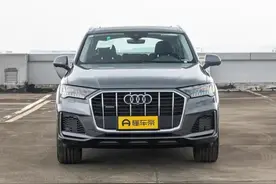全系降价的奥迪Q7真的太香了，外观大气，内饰豪华，2.0T动力强劲图片