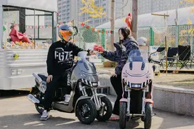 年轻人的第一台倒三轮？ 斗风珑鲨S1-110新品发布图片