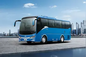 大巴租车多少钱一天_大巴车租赁一天多少钱图片