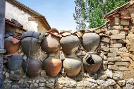 山东临沂农村独特瓮墙，百姓变废为宝，可惜这种景观正在慢慢消失图片