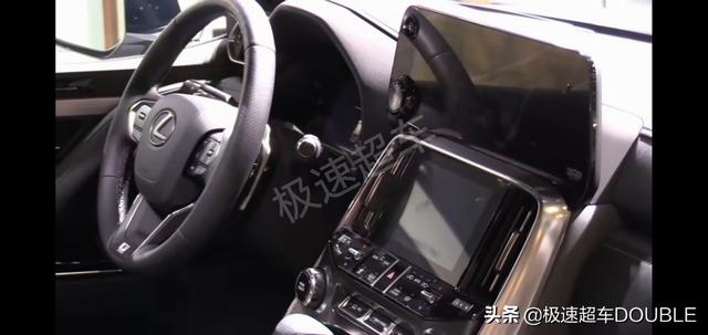 2023版雷克萨斯LX：精致元素爆棚，气场不输揽胜，落地超200万