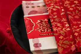 婚礼当天哪些环节需要给红包？红包数额大有讲究图片