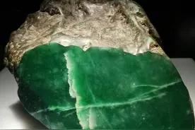 翡翠原石怎么辨别，六个方式避开翡翠原石人工处理陷阱图片