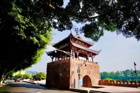 乐山的景色里，藏着哪些诗词绝句？图片